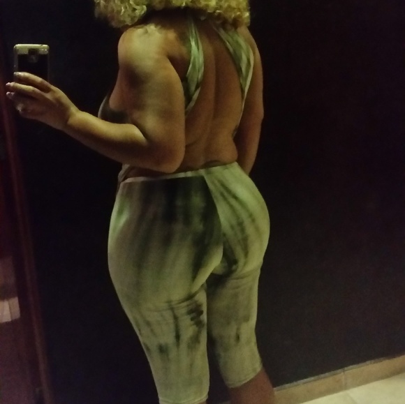 Beautiful romper - Picture 4 of 4